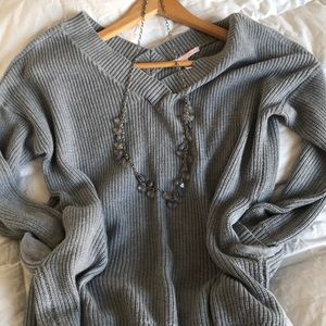 EUC VS Cashmere Blend V-Neck Sweater